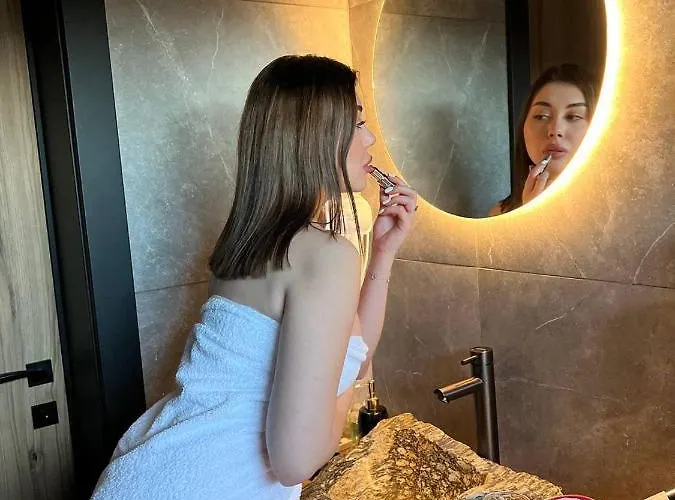 Дом отдыха Under Sky - з теплим басейном ,чаном-джакузі, панорамною ванною та Playstation 5